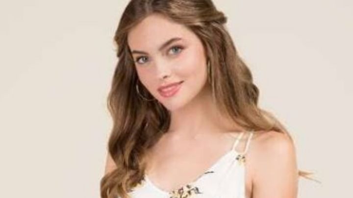 Moda de primavera 2021: Crea cómodos 'outfits' con blusas 'oversize' y estampado de flores