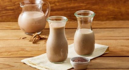 Refresca tus tardes calurosas con esta rica agua de horchata con chocolate