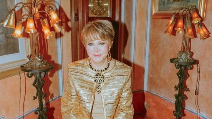 Lolita Ayala sufre caída al interior de su casa; termina con el fémur roto