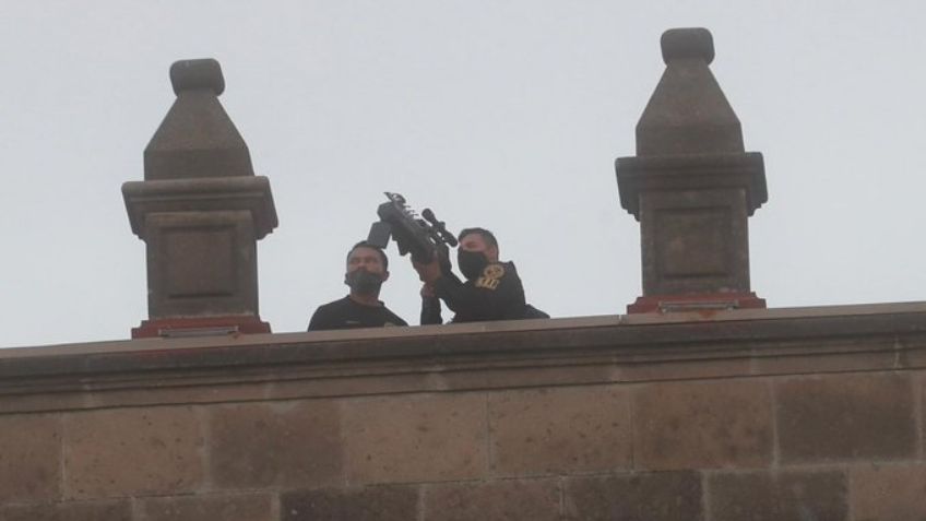 Presencia de hombres armados fue por uso indebido de drones, según Presidencia