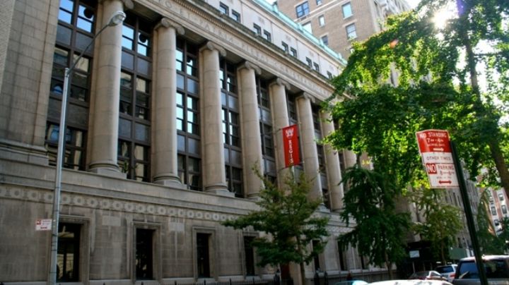 Remueven a sacerdote de prestigiosa escuela católica por conducta sexual inapropiada