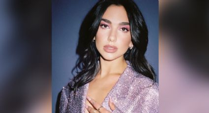 Dua Lipa enamora Instagram con divino vestido rosado que entalla su figura