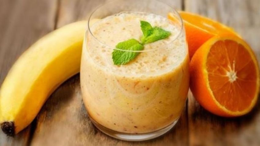 Olvídate de la cruda del fin de semana con este jugo de naranja y plátano