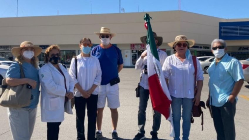 Médicos privados piden vacuna Covid-19 a AMLO: "Nos discrimina y nos quieren dividir"