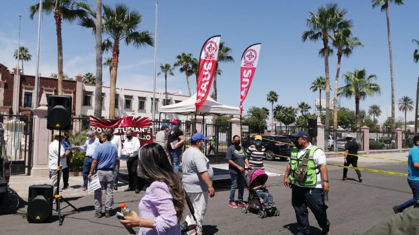 Sindicato de Académicos realiza plantón en rectoría de la Universidad de Sonora