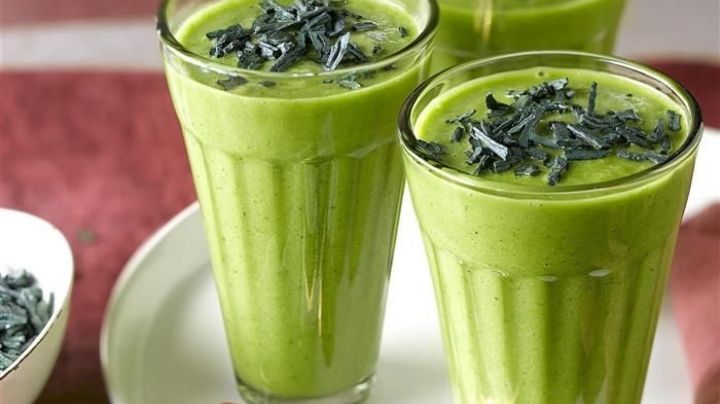 ¿Necesitas energía? Este licuado de piña con espinaca te impulsará cada mañana