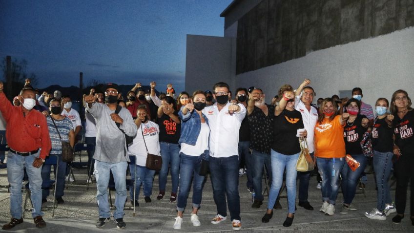 Ricardo Bours se compromete con pescadores de Guaymas a rescatar el puerto