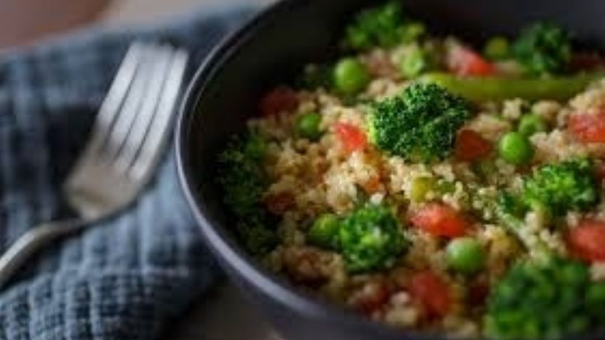 ¿Quieres bajar de peso? Lógralo con esta fácil y deliciosa ensalada de quínoa