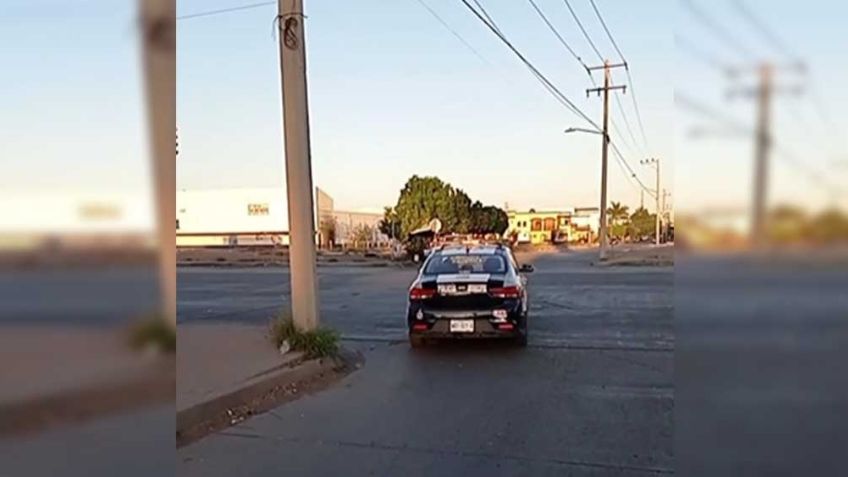 Tragedia en Obregón: Muere motociclista al impactarse contra un poste; su acompañante está grave