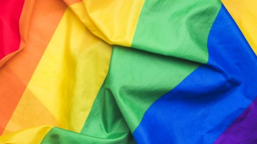 Jefa homofóbica despide a empleado de farmacia: "Nadie los quiere contratar"