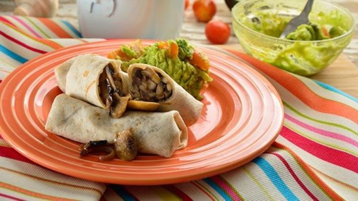 ¡Exquisito! Aprende a preparar un rico y saludable burrito de champiñón con queso