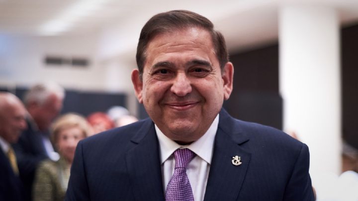 FOTO: Alonso Ancira se despide del Reclusorio Norte; logra libertad tras acuerdo reparatorio