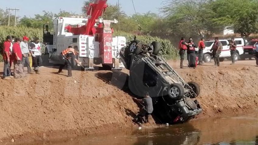 Tragedia en Valle del Yaqui: Muere ahogado conductor de camioneta al caer a canal de riego