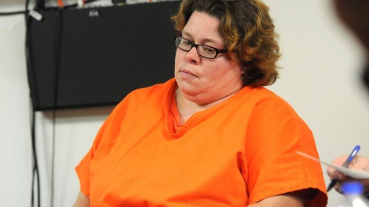 Condenan a Anna por ayudar a su hermana a asesinar a su novio; después se casó con su papá