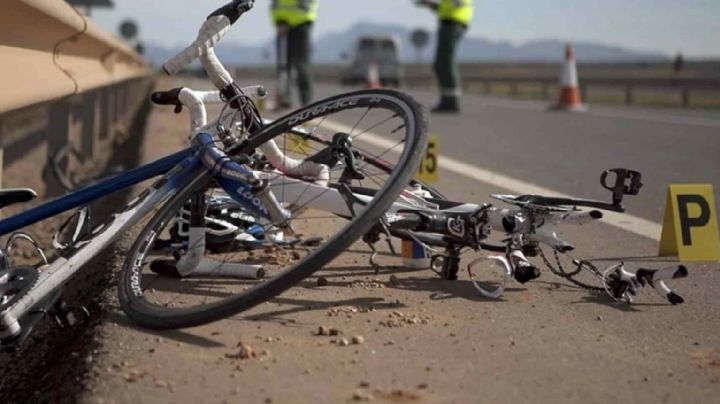 FOTO: Cae Rodolfo por atropellar y matar a niño de 13 años; así le llora su madre al cadáver