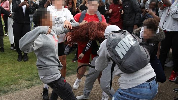 Pelea campal entre jovencitas termina con una chica de 15 años con heridas punzocortantes