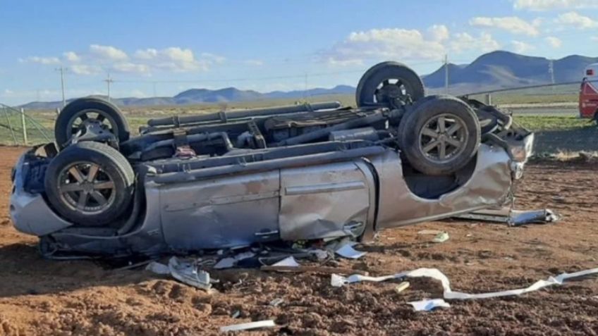 Se vuelca camioneta y mueren 4 mujeres en Chihuahua; viajaban a exceso de velocidad