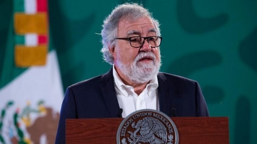 Alejandro Encinas ya cuenta con el cuadro completo de vacunación contra Covid-19