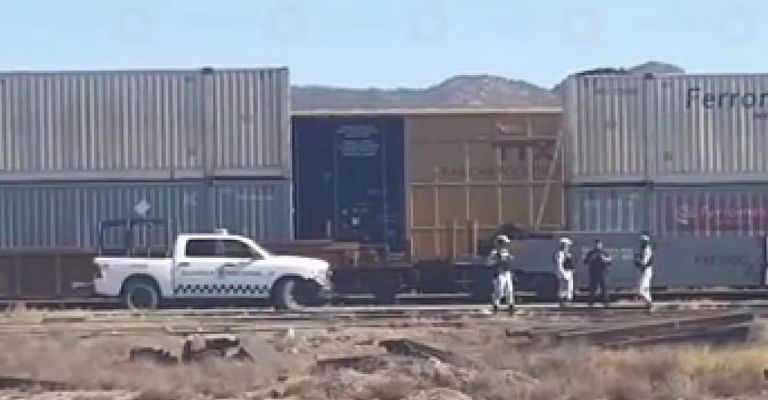 Autoridades llegan al sitio