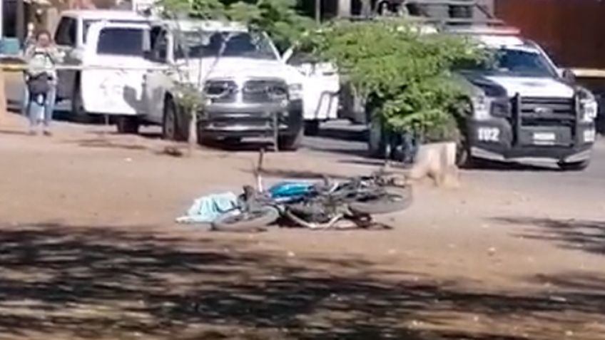 A plena luz del día, ejecutan a balazos a dos jóvenes motociclistas al sur de Ciudad Obregón