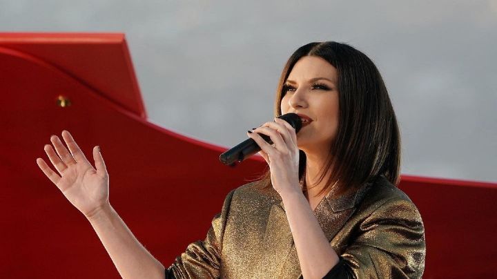 Laura Pausini sufre tremendo susto en pleno concierto; hombre dispara arma de fuego