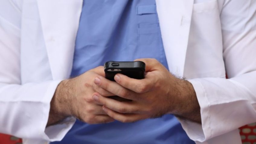 Ante saturación de hospitales, médicos venezolanos atienden el Covid-19 por teléfono