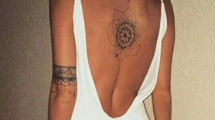 Decora la piel de tu espalda con estas originales ideas de tatuajes para mujeres