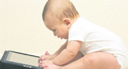 ¡Aún no es tiempo! prestarle aparatos tecnológicos a tu bebé afectaría su desarrollo