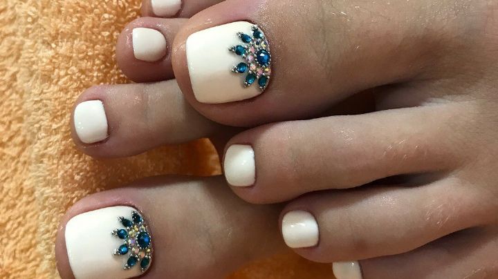 Flores, arcoíris y más: Estos fantásticos diseños de uñas se verán increíbles en tus pies