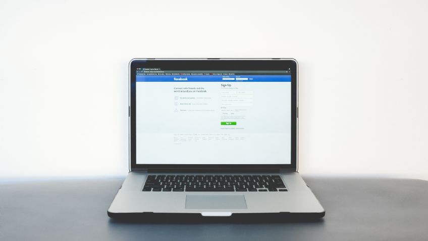 "Me violó en el baño": Rocío denuncia abuso de su padrastro en redes; su madre no le creía