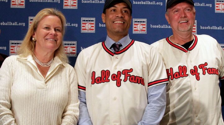 MLB coloca a miembro del Salón de la Fama Roberto Alomar, en ‘lista de inelegibles’