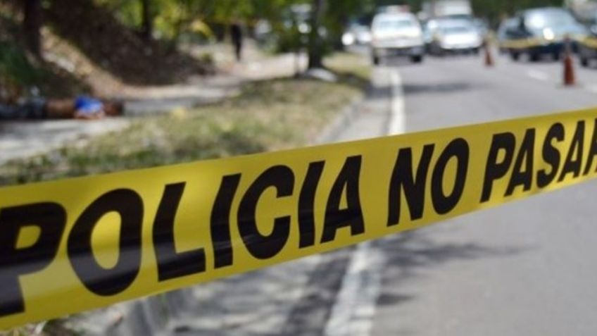 De terror: Hallan cadáver putrefacto en laguna del Edomex; el cuerpo del occiso salió a flote