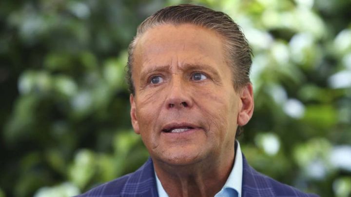 Memes y críticas: Así arremete Internet contra Alfredo Adame tras ir a votar por él mismo