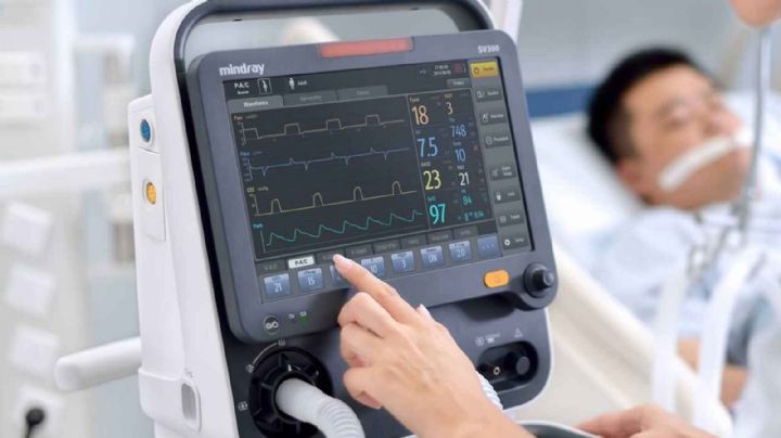 Paciente con Covid-19 desconecta el respirador de su compañero porque le irritaba el ruido