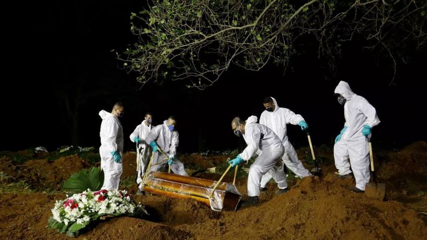 Brasil supera las 400 mil muertes por Covid-19; esperan vacunar a todos a fin de año