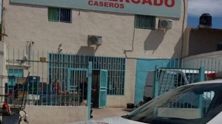 Fatal accidente: Puerta de supermercado aplasta a una niña; murió a los cuatro años