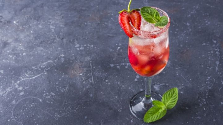 Desestrésate este ombligo de semana con un fabuloso mojito de vino tinto