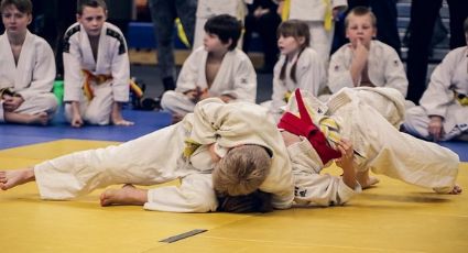 Niño de 7 años se encuentra en coma tras ser golpeado por su maestro y un compañero de judo