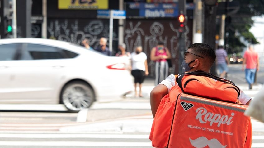Hombre enfurece por el sonido del timbre y balea a repartidor; iba a entregarle un sándwich