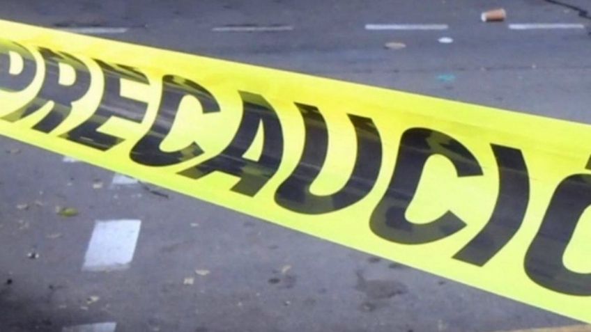 Asesinan a hombre de 4 balazos en la cabeza al salir de un minisuper en la CDMX