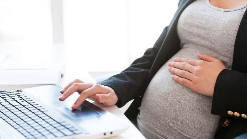 Covid-19: Invitan a mujeres embarazadas a que se registren para recibir vacuna