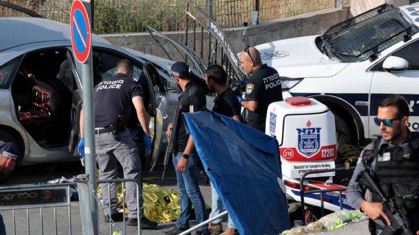 VIDEO: Balean a palestino que embistió a policías israelíes; hay seis agentes heridos