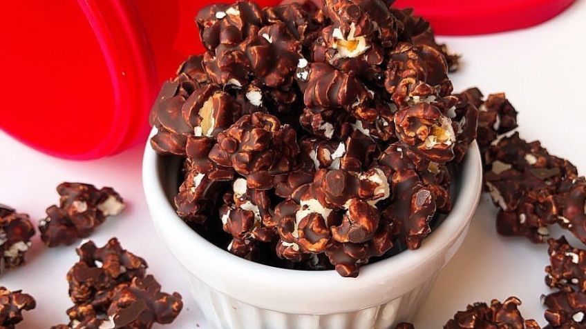 ¡Toda una delicia! Aprende a preparar unas ricas palomitas de maíz bañadas en chocolate