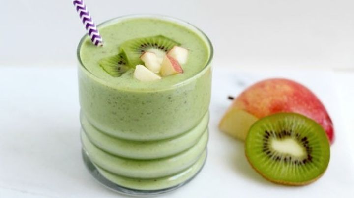 Este jugo de manzana y kiwi será la bebida perfecta para comenzar el día con el pie derecho