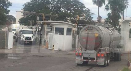 Cesan a superintendente de Pemex y 17 empleados por robo de combustible en Guaymas