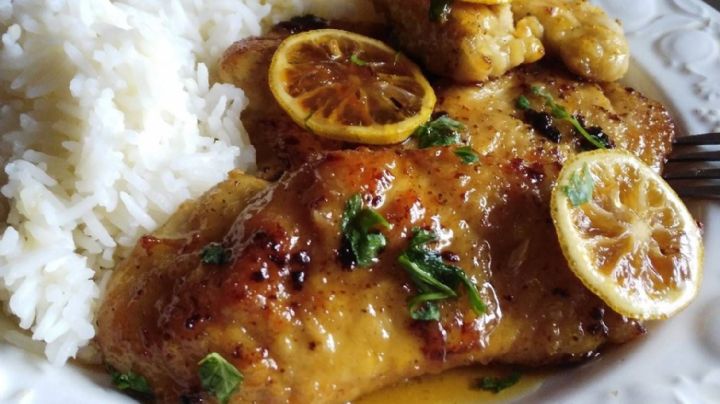 ¡Simplemente delicioso! Deleita tu paladar con este exquisito pollo al limón libre de grasa