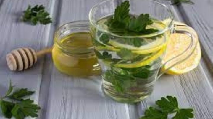 Benefíciate de todas las maravillas de perejil con este saludable y delicioso té