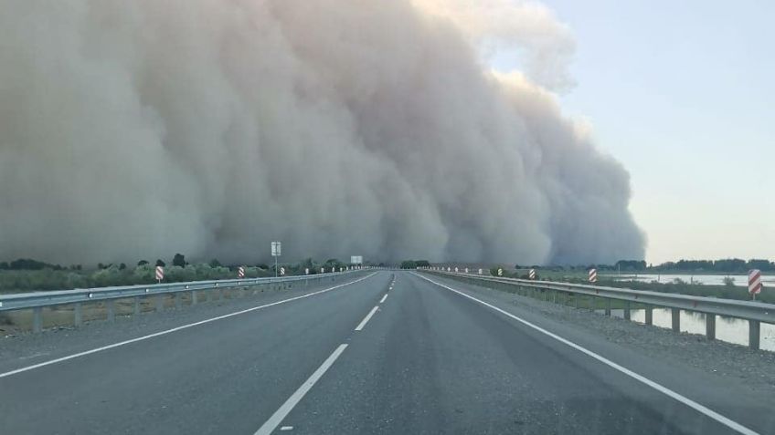 FOTO: ¡Impactante! Tormenta de arena cubre en minutos una ciudad completa