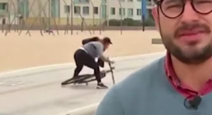 ¡Caída en vivo! Ciclista se toma 'selfie' y cae en el intento; queda en VIDEO para TV abierta