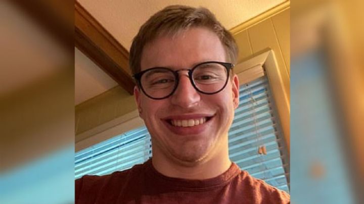 Cae joven asistente de maestro por grabar videos explícitos con dos niñas de 6 y 10 años